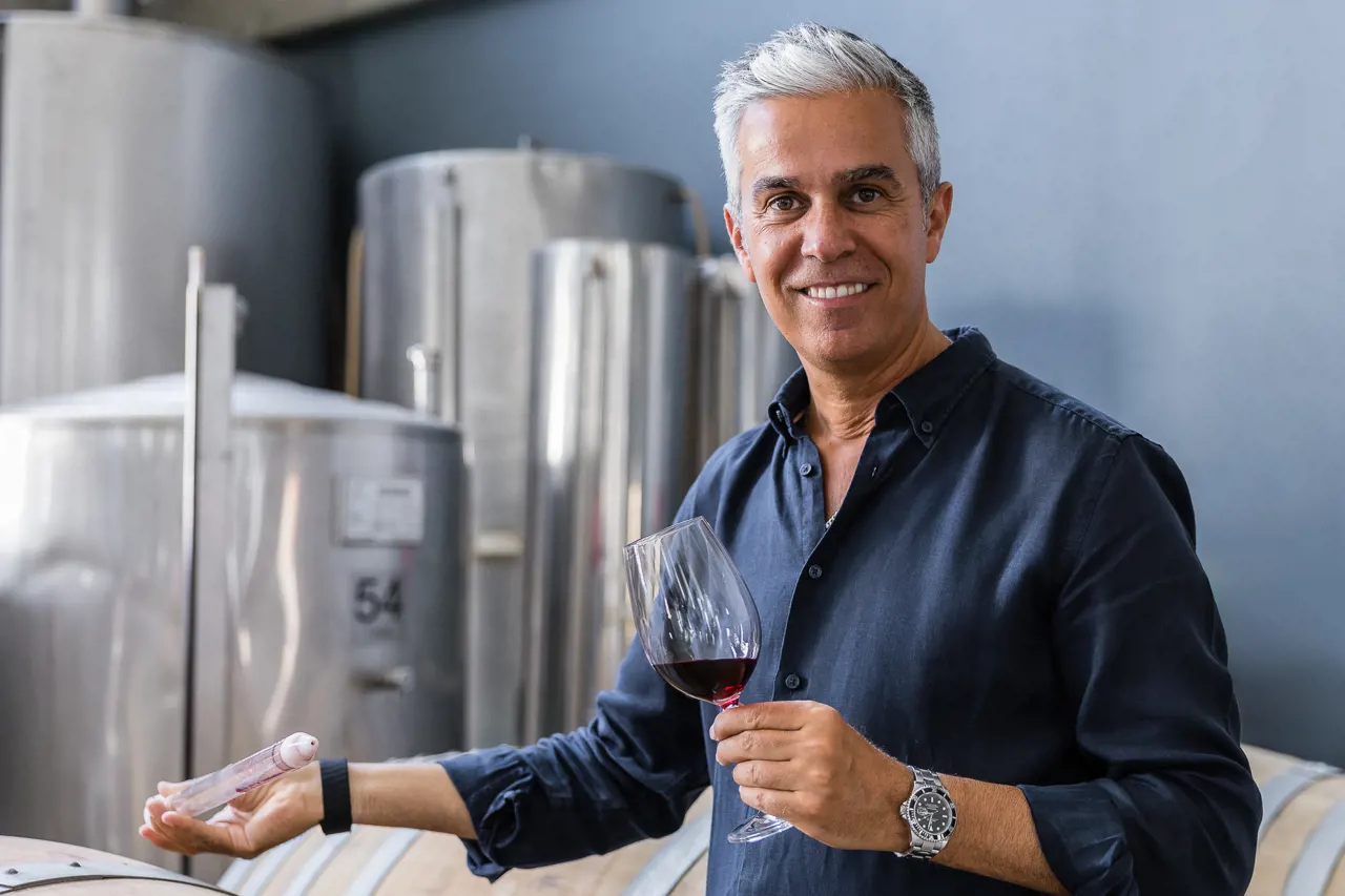 Guided visit to Real Cave do Cedro with a wine tasting of 2 wines