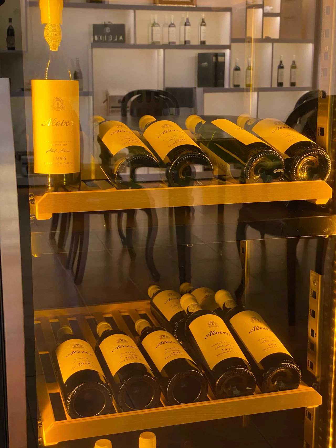 Guided visit to Real Cave do Cedro with a wine tasting of 2 wines