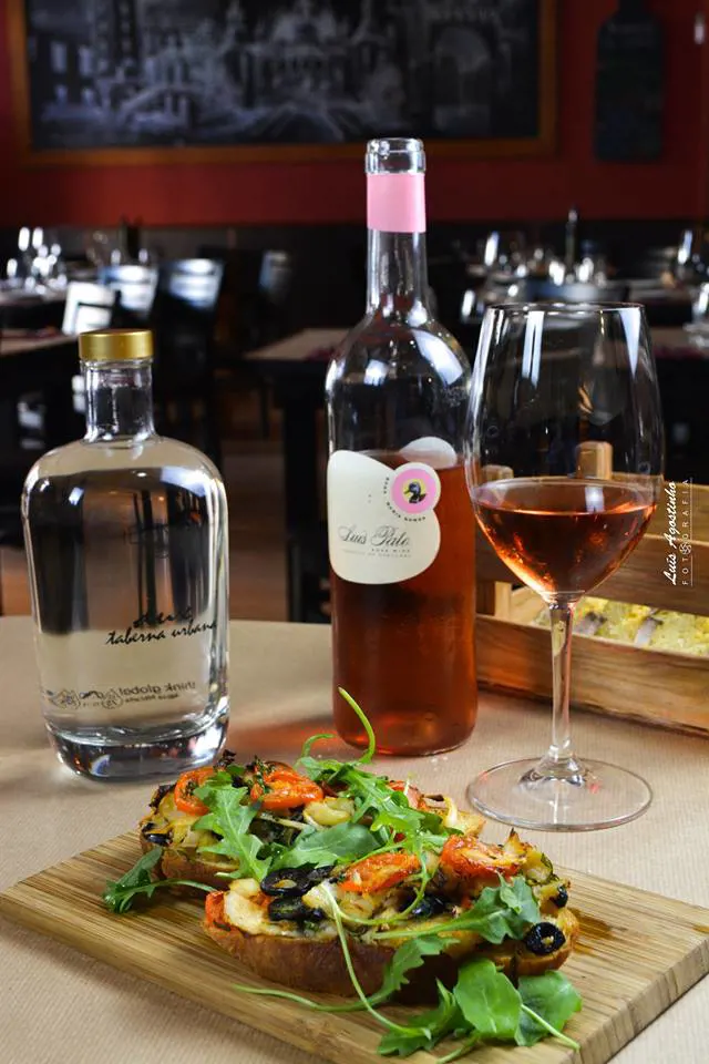 Dux Taberna Urbana Restaurant