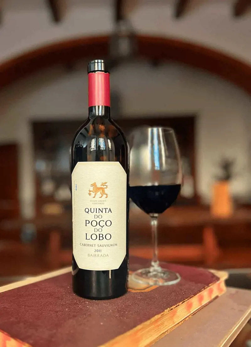 II Prova de vinhos clássicos nas Caves São João
