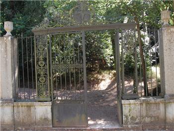 Porta do Luso or "dos Passarinhos"