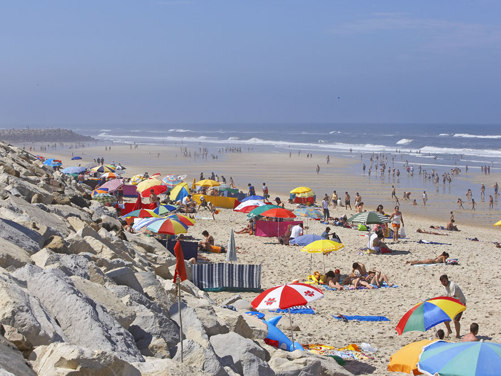 Vagueira Beach