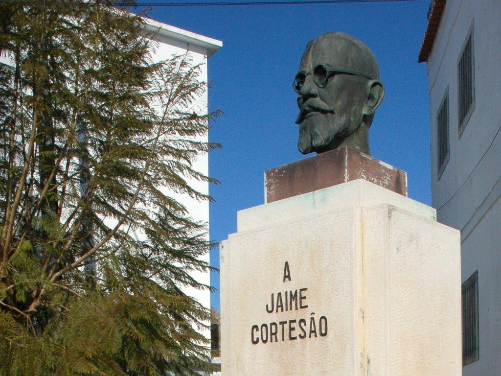 Busto a Jaime Cortesão (The bust of Jaime Cortesão )